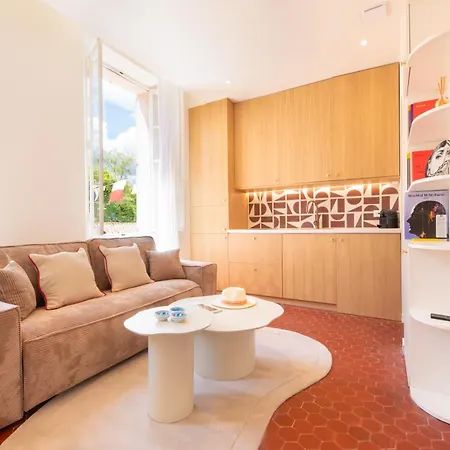 Apartment La Pampelonne Place Des Lices *